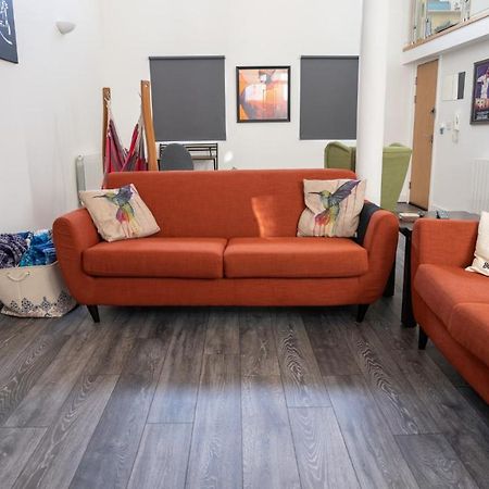 Stunning Mezzanine Apartment Near City Centre Cardiff Esterno foto