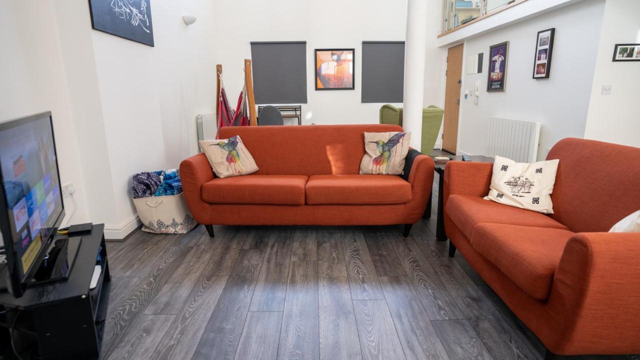 Stunning Mezzanine Apartment Near City Centre Cardiff Esterno foto