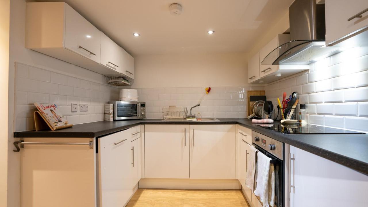 Stunning Mezzanine Apartment Near City Centre Cardiff Esterno foto